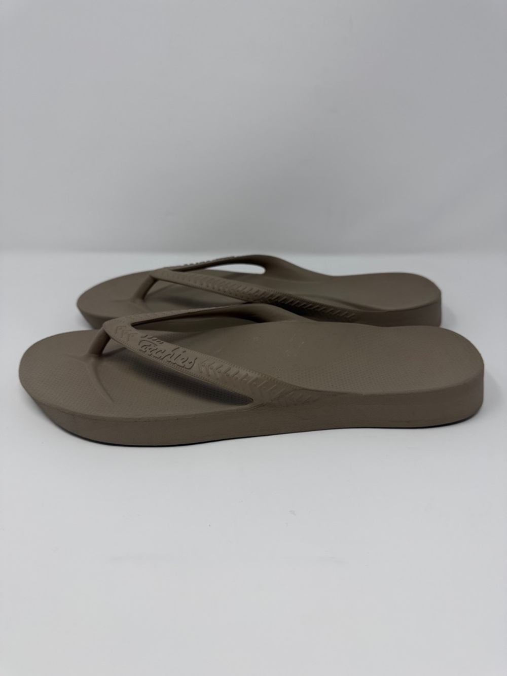 Archies Arch Support Flip Flops - Taupe - Men's 11
